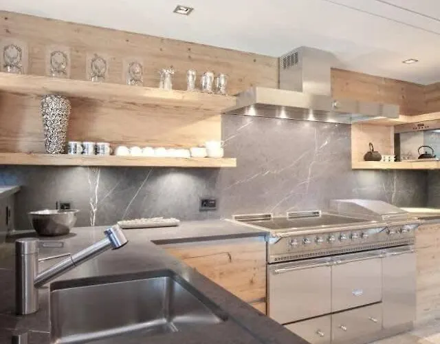 Super Luxury Serviced Next To Gstaad Apartment Rougemont